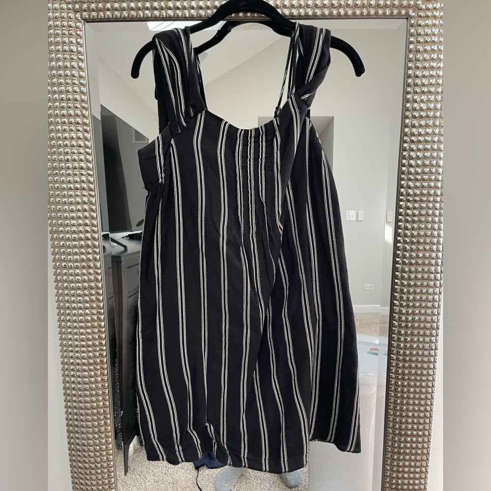 Sundress, lightweight. Baggy fit